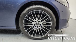Mercedes-Benz C-Class C200 Avantgarde 2025 года из Южной Кореи