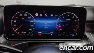 Mercedes-Benz C-Class C200 Avantgarde 2025 года из Южной Кореи