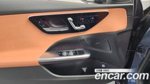 Mercedes-Benz C-Class C200 Avantgarde 2025 года из Южной Кореи