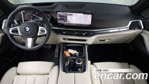 BMW X7 xDrive 40i M Sport 6 2025 года из Южной Кореи