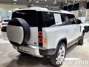 Land Rover Defender 110 D300 HSE 2023 года из Южной Кореи
