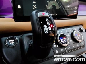 Land Rover Defender 110 D300 HSE 2023 года из Южной Кореи