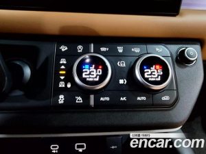 Land Rover Defender 110 D300 HSE 2023 года из Южной Кореи