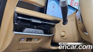 Genesis G80 Бензин 2.5 Turbo AWD 2025 года из Южной Кореи