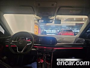 Volkswagen Jetta 1.5 TSI Premium 2023 года из Южной Кореи