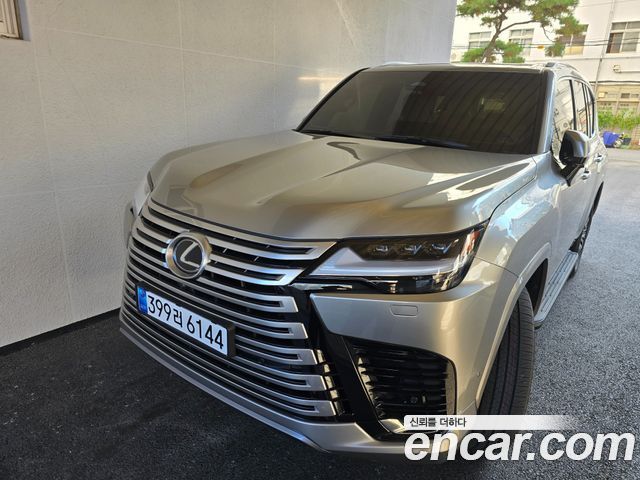 Lexus LX 700h Luxury 2025 года из Кореи