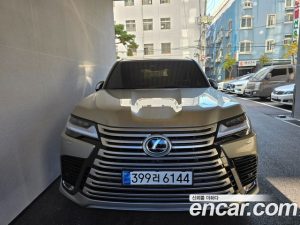 Lexus LX 700h Luxury 2025 года из Южной Кореи