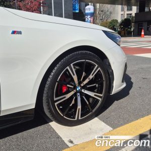 BMW 5-Series 530i xDrive M Sport PRO Special Edition 2025 года из Южной Кореи