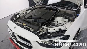 Mercedes-Benz C-Class C300 4MATIC Avantgarde 2024 года из Южной Кореи