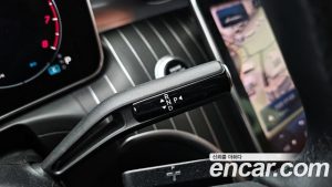 Mercedes-Benz C-Class C300 4MATIC Avantgarde 2024 года из Южной Кореи