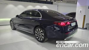 Mercedes-Benz E-Class E300 4MATIC Exclusive 2025 года из Южной Кореи