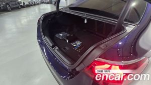 Mercedes-Benz E-Class E300 4MATIC Exclusive 2025 года из Южной Кореи