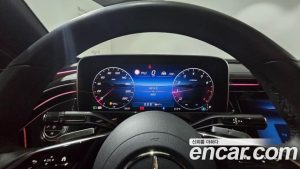 Mercedes-Benz E-Class E300 4MATIC Exclusive 2025 года из Южной Кореи