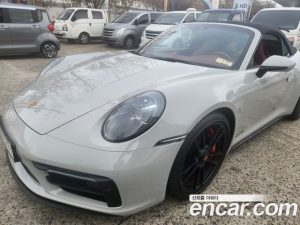 Porsche 911 CARRERA GTS Cabriolet 2023 года из Южной Кореи