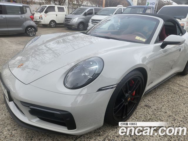 Porsche 911 CARRERA GTS Cabriolet 2023 года из Кореи