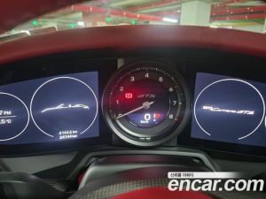 Porsche 911 CARRERA GTS Cabriolet 2023 года из Южной Кореи