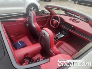 Porsche 911 CARRERA GTS Cabriolet 2023 года из Южной Кореи
