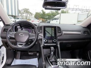 Renault-KoreaSamsung QM6 2.0 GDe LE Signature 2WD 2023 года из Южной Кореи
