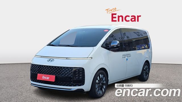 Hyundai Staria L3.5 Lounge 7-Seater 2024 года из Кореи