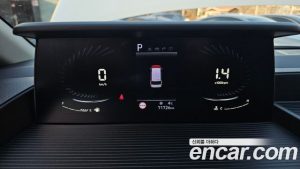 Hyundai Staria L3.5 Lounge 7-Seater 2024 года из Южной Кореи