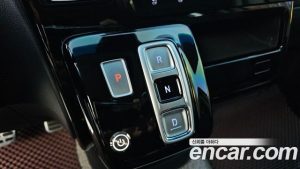 Hyundai Staria L3.5 Lounge 7-Seater 2024 года из Южной Кореи