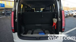 Hyundai Staria L3.5 Lounge 7-Seater 2024 года из Южной Кореи