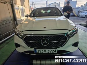 Mercedes-Benz E-Class E200 Avantgarde 2025 года из Южной Кореи