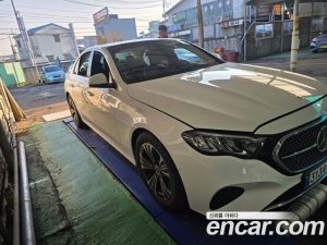 Mercedes-Benz E-Class E200 Avantgarde 2025 года из Южной Кореи