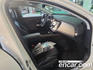 Mercedes-Benz E-Class E200 Avantgarde 2025 года из Южной Кореи