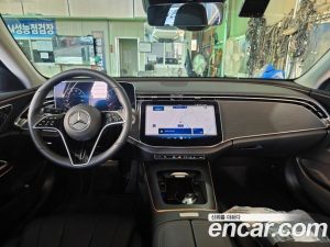 Mercedes-Benz E-Class E200 Avantgarde 2025 года из Южной Кореи