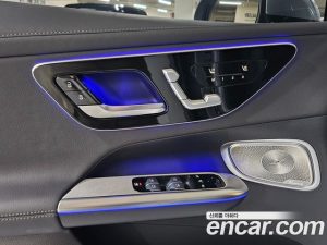 Mercedes-Benz GLC-Class GLC300 4MATIC Avantgarde 2025 года из Южной Кореи