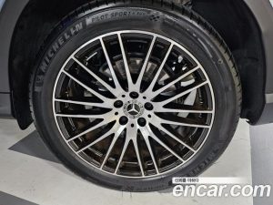 Mercedes-Benz GLC-Class GLC300 4MATIC Avantgarde 2025 года из Южной Кореи