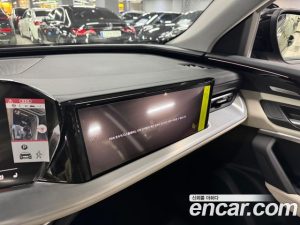 Audi Q5 40 TDI 4WD S Line Sportback 2025 года из Южной Кореи