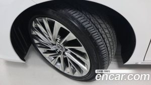 Lexus ES Executive 2026 года из Южной Кореи