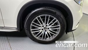Mercedes-Benz GLC-Class GLC300 4MATIC Avantgarde Coupe 2025 года из Южной Кореи