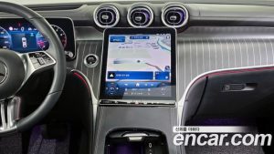 Mercedes-Benz GLC-Class GLC300 4MATIC Avantgarde Coupe 2025 года из Южной Кореи