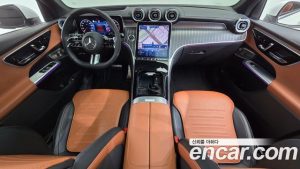 Mercedes-Benz GLC-Class GLC300 4MATIC AMG Line 2023 года из Южной Кореи
