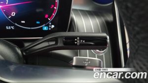 Mercedes-Benz GLC-Class GLC300 4MATIC AMG Line 2023 года из Южной Кореи