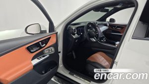 Mercedes-Benz GLC-Class GLC300 4MATIC AMG Line 2023 года из Южной Кореи