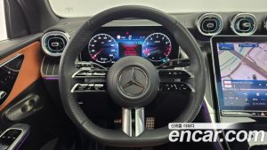 Mercedes-Benz GLC-Class GLC300 4MATIC AMG Line 2023 года из Южной Кореи