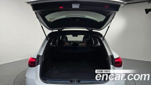 Mercedes-Benz GLC-Class GLC300 4MATIC AMG Line 2023 года из Южной Кореи