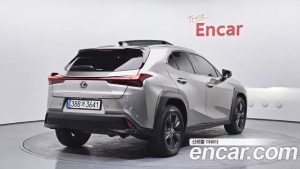 Lexus UX 2.0 2WD 2025 года из Южной Кореи