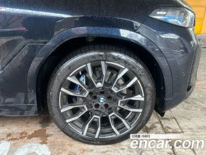 BMW X6 xDrive40i M Sport 2025 года из Южной Кореи
