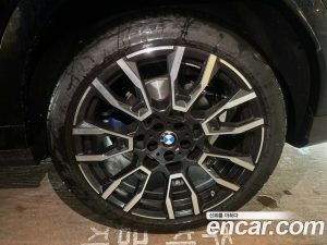 BMW X6 xDrive40i M Sport 2025 года из Южной Кореи
