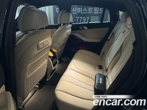 BMW X6 xDrive40i M Sport 2025 года из Южной Кореи