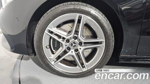 Mercedes-Benz CLA-Class CLA250 4MATIC 2025 года из Южной Кореи