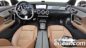 Mercedes-Benz CLA-Class CLA250 4MATIC 2025 года из Южной Кореи
