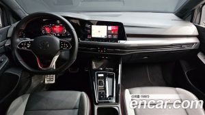 Volkswagen Golf 2.0 GTI 2023 года из Южной Кореи