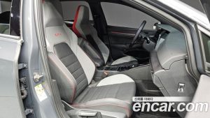 Volkswagen Golf 2.0 GTI 2023 года из Южной Кореи