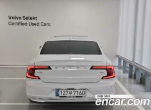 Volvo S90 B5 ULTIMATE Bright 2024 года из Южной Кореи